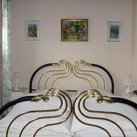 Kroth An Der Mosel Pensjonat Briedel