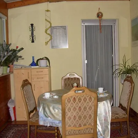 Kroth An Der Mosel 招待所