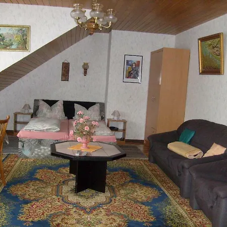 招待所 Kroth An Der Mosel 3*